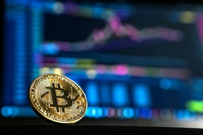 Bitcoin klimt terug, grote kopers haken juist af